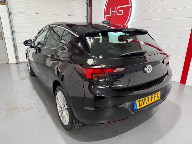 VAUXHALL ASTRA